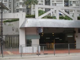 麗都花園停車場